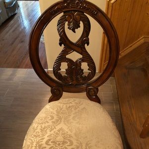 8 chairs 2 arm chairs set of 8 $500